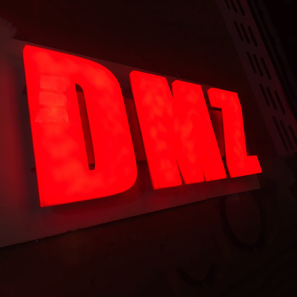 DMZ - LED FULLLIT